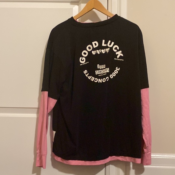 Black & pink (3000 concepts) sweatshirt 🖤🩷 - Picture 4 of 6